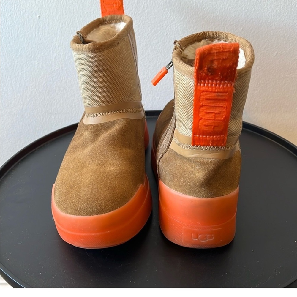Ugg Size 6 - image 2